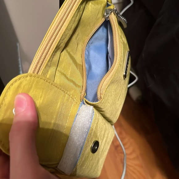 NWT Bagallini Light Green Purse - Picture 8 of 8